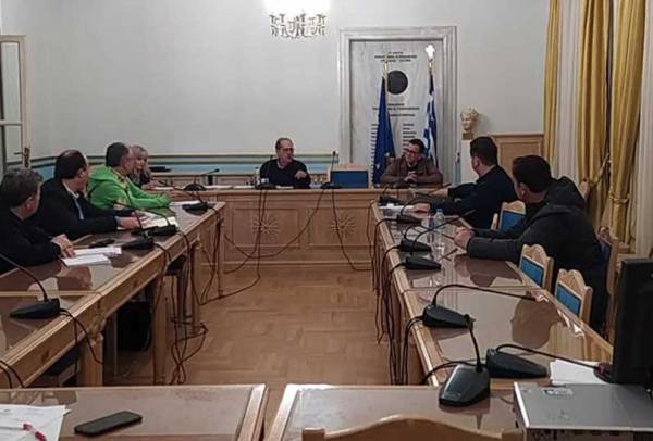 Συμβούλια μόνο για ψηφίσματα 