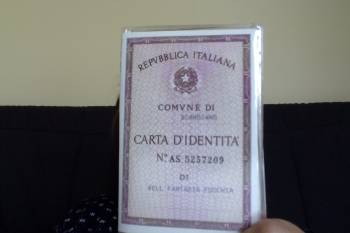 19χρονη συνελήφθη στο αεροδρόμιο Καλαμάτας με πλαστή ταυτότητα