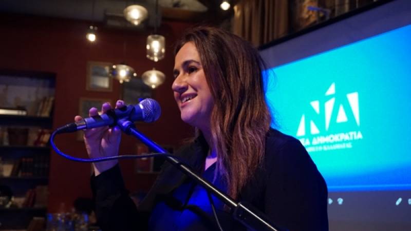 Ομιλία Παναγιωταρέα σε γυναίκες της ΝΔ στην Καλαμάτα: “Το brain drain υποθηκεύει το μέλλον της χώρας” (φωτογραφίες)