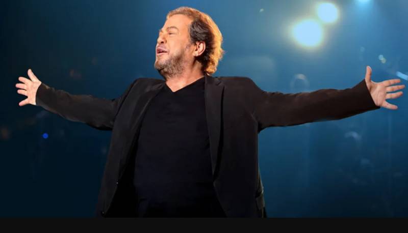 Ο Γιάννης Πάριος τον Οκτώβριο στην Καλαμάτα