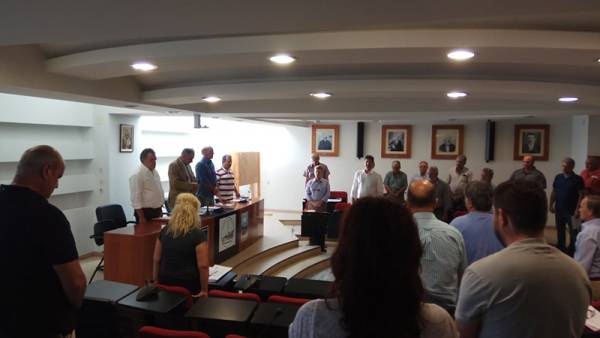 Ενός λεπτού σιγή στο Δημοτικό Συμβούλιο Μεσσήνης