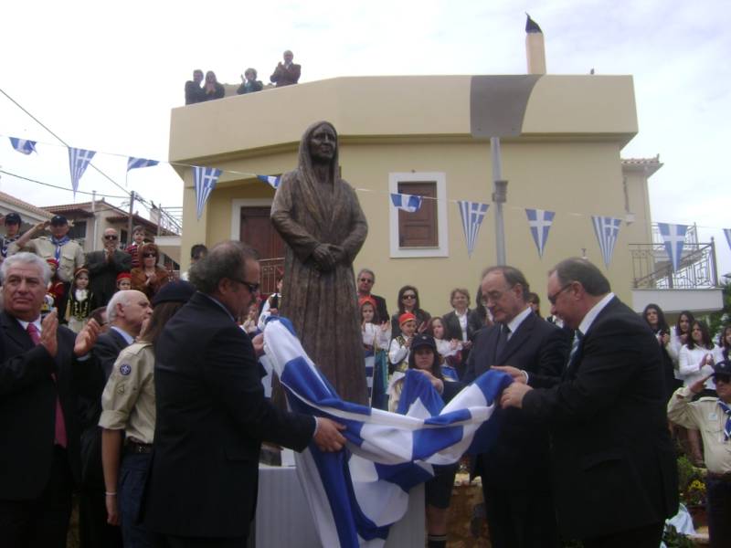 Ελένη Ι. Ιωαννίδου: Το μεγαλείο ψυχής της Ελληνίδας μάνας