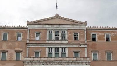 Κατατέθηκε στη Βουλή το νέο εργασιακό νομοσχέδιο με ενσωματωμένες προτάσεις των εθνικών κοινωνικών εταίρων