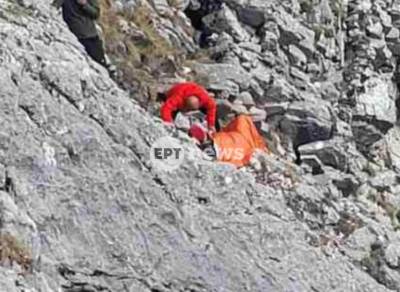 Αγρίνιο: Eπιχείρηση της πυροσβεστικής για τη διάσωση ορειβάτη