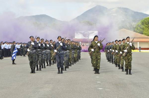Ο Καμμένος στην ορκωμοσία της 2015 Ε&#039; ΕΣΣΟ στην 124 ΠΒΕ στην Τρίπολη (φωτογραφίες)