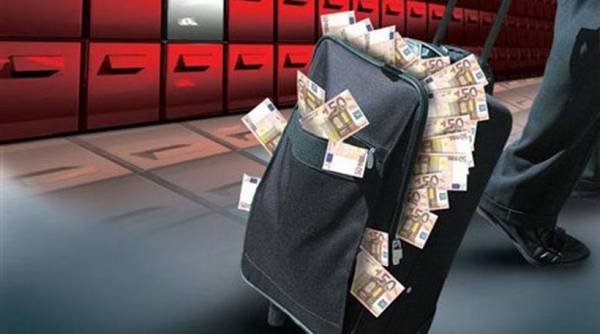 Spiegel: Ελληνικές κυβερνήσεις αδιαφόρησαν για την φοροδιαφυγή